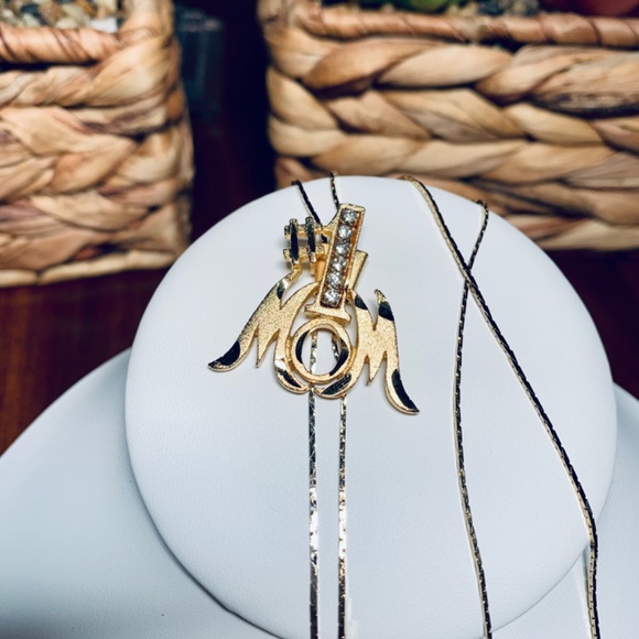 #1 Mom!  Sliding Lariat Brushed Gold and Crystal Pendant Necklace.  32” chain. - Picture 10 of 13